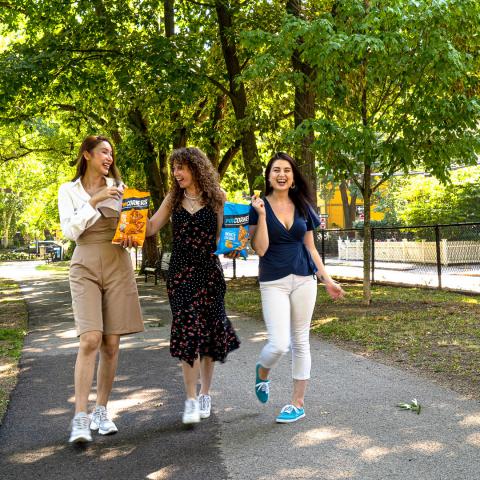 You heard it here first - there's no need for a crazy workout routine to get back into the swing of things! Instead, treat yourself and your friends to an afternoon walk with your favorite snack. ☀️ 

#FunWithFriends #FunPhysicalActivity #Routine